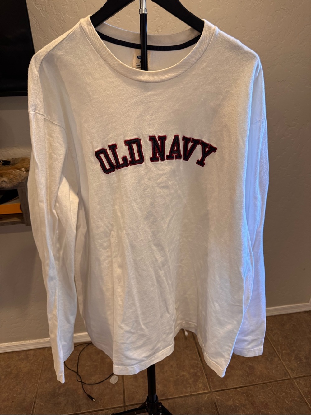 Old Navy White Cotton Crewneck Long Sleeve Tee